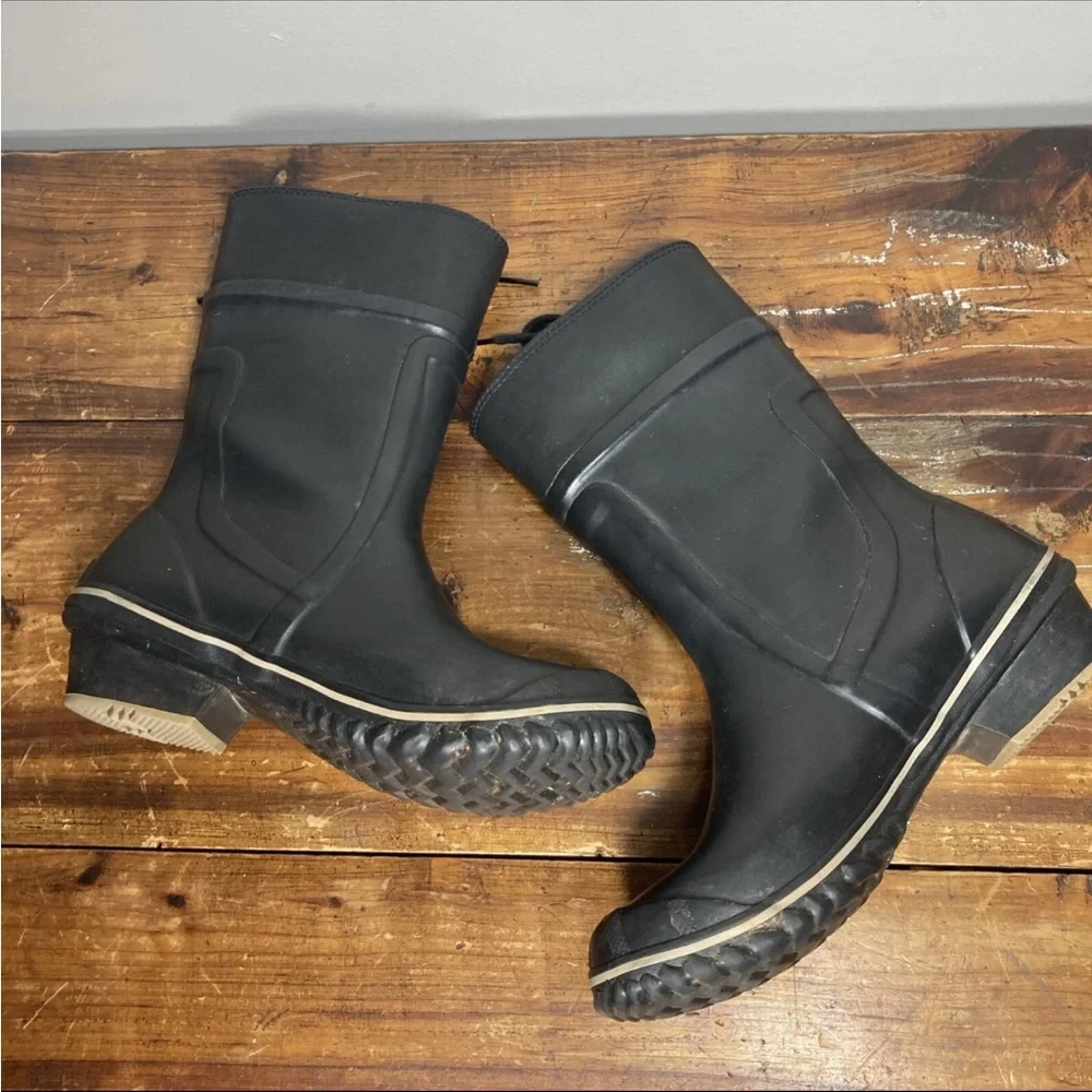 Sorel Conquest Carly rain boots womens 7 38 Waterproof Rubber Black leather edge